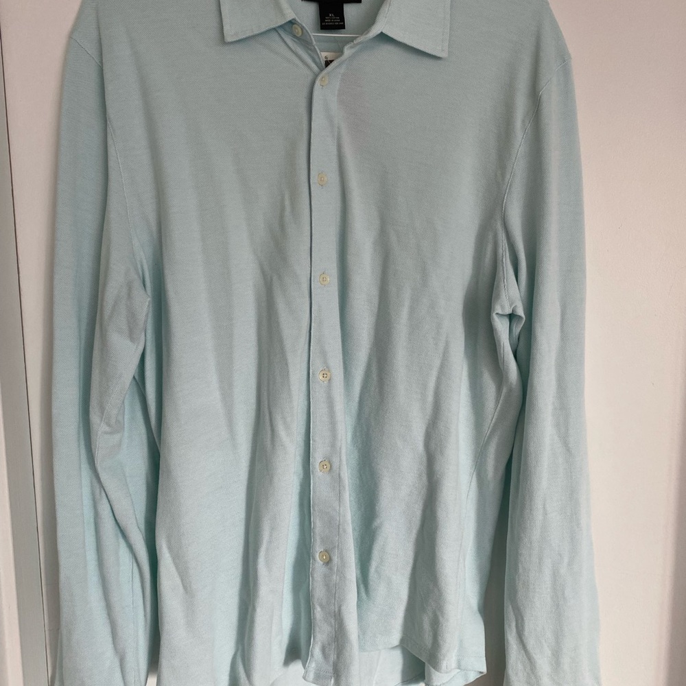 Bloomingdale’s Mens Store casual sleeve